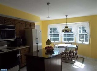 1935 Gibson Dr, Hatboro, PA 19040