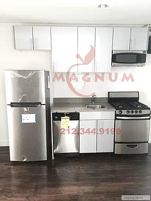 Rented by Magnum Realty Holdings, LLC | media 16