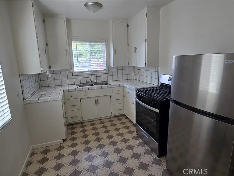 5348 W 120th St — Photo 3
