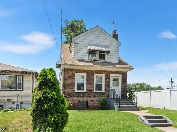 1137 Walnut St, Linden City, NJ 07036