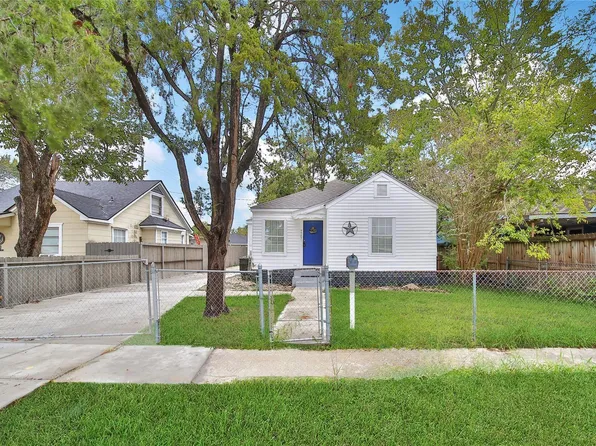 7707 Arberry St, Houston, TX 77012