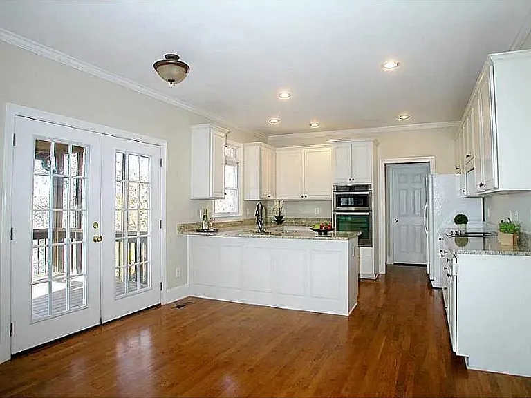 Eat-in-Kitchen (Open to Living Room)