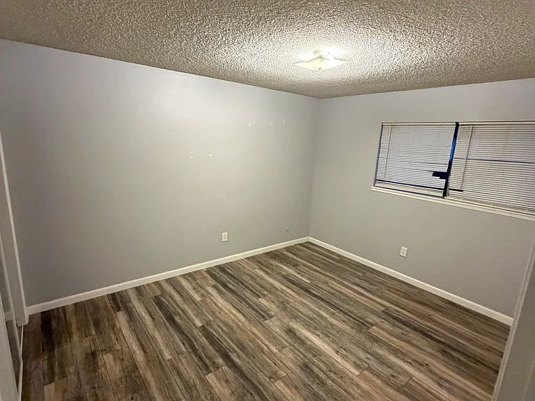 1574 Monte Vista Ave — Photo 8