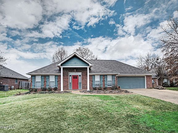 2nd image of 623 Summer Pl