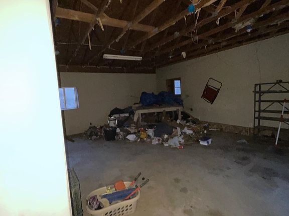 4th image of 4381 Towerline Rd