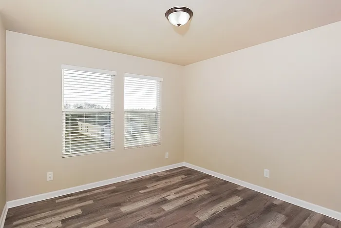 203 Whitestone Dr NE — Photo 11