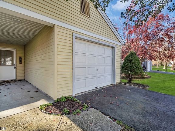 2nd image of 51 Canterbury Dr