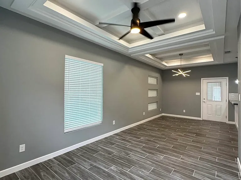 104 Lauryn Dr #2 — Photo 3