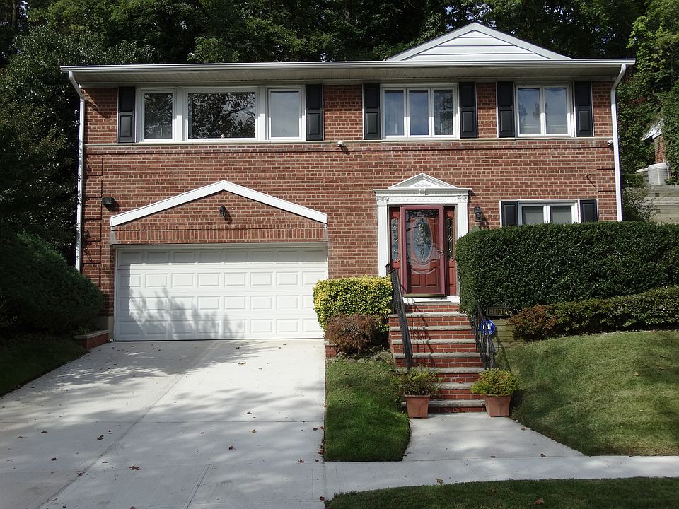 1st image of 21815 Sawyer Ave