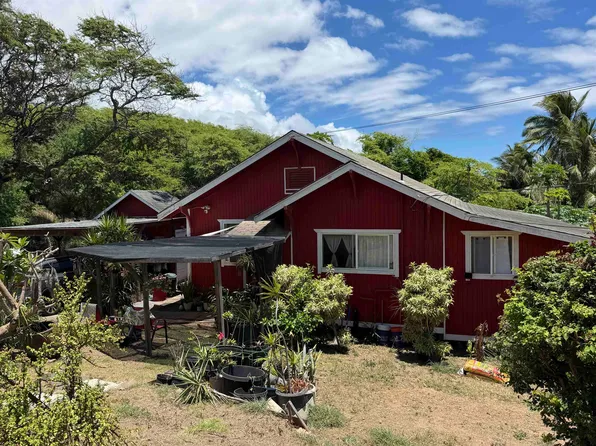 648 Kaae Rd, Wailuku, HI 96793