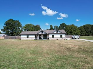 290 Bunker Hill Rd, Hooks, TX 75561