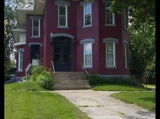 223 N Grand Ave, Fowlerville, MI 48836
