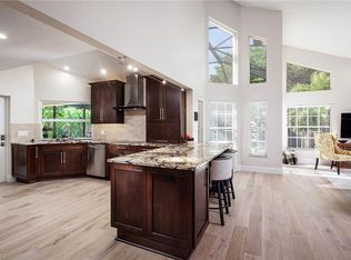 2048 Laguna Way, Naples, FL 34109