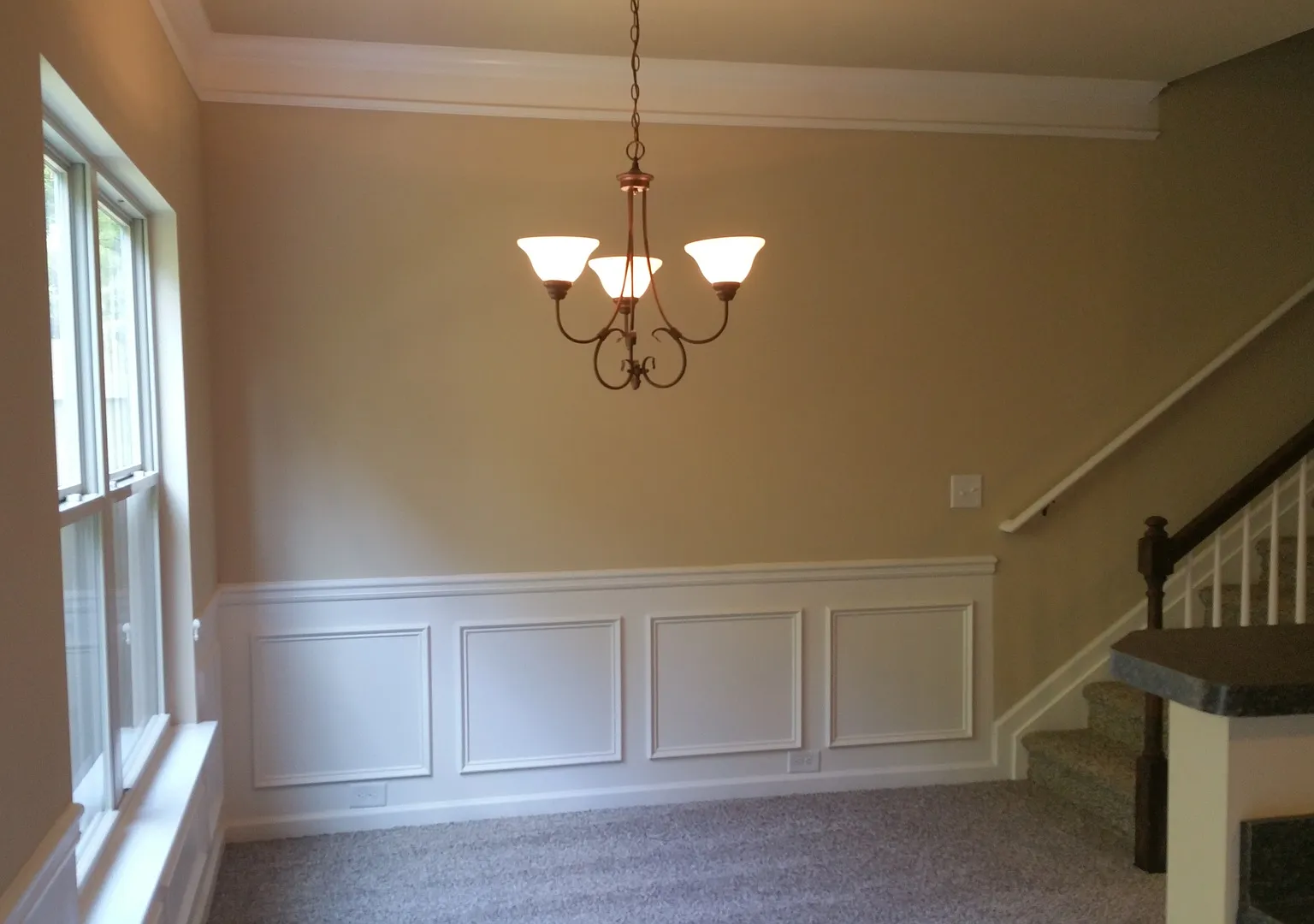 Townhome 3 Bedroom, 2.5 Bath- Sought After Location — Photo 4