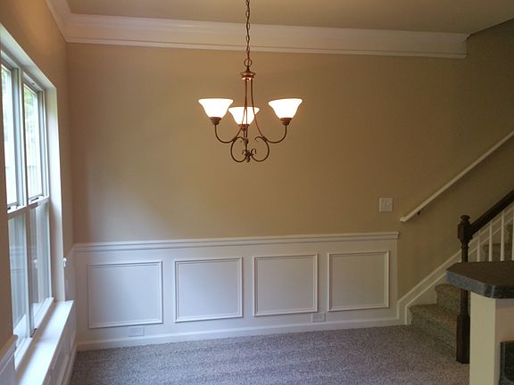 4th image of 628 Oakside Pl