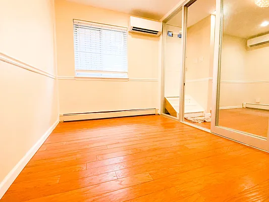 Rented by RealTegrity NY LLC | media 16