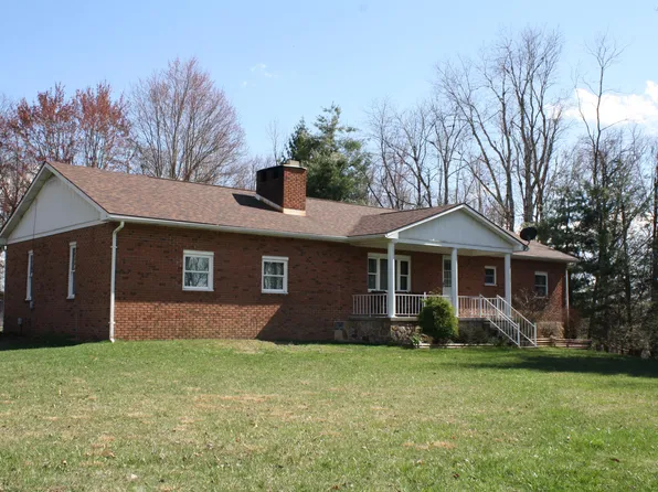 4284 Elk Knob Rd, Hinton, WV 25951