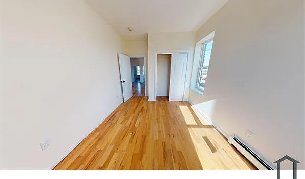 2803 W 20th St #2 — Photo 6