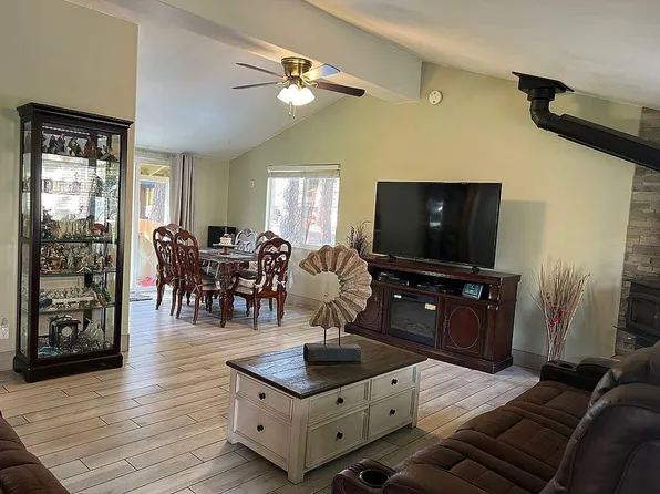 1034 Reno Ave, South Lake Tahoe, CA 96150