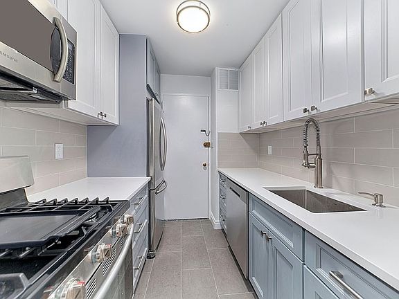 3rd image of 1175 York Ave APT 8L