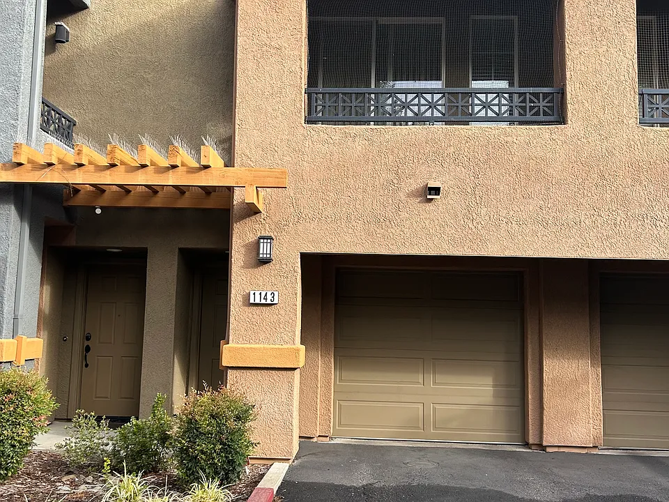 2001 Club Center Dr #1143