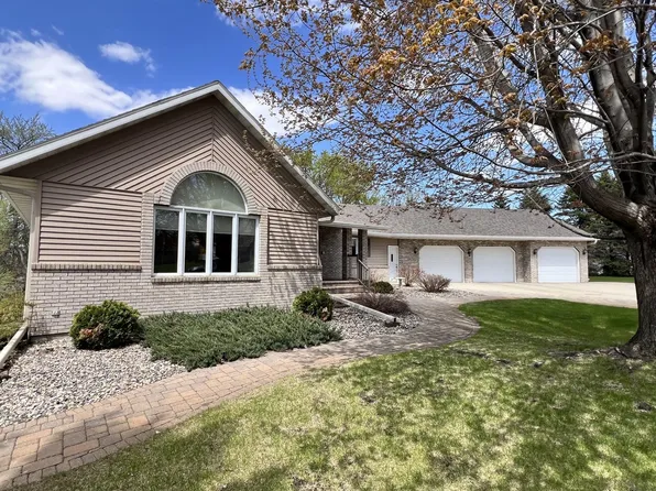 1500 Mc Auliffe Pl NW, Alexandria, MN 56308