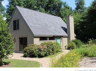 7 Finch Run, Avon, CT 06001