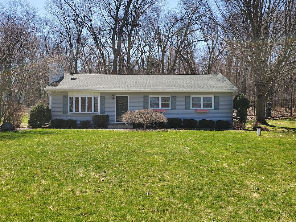 1st image of 215 Lois Dr