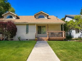 922 Ogden Ave, Bend, OR 97703