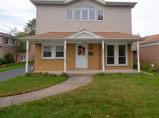 9012 S 48th Ct, Oak Lawn, IL