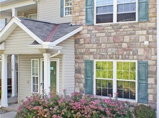 14726 Lenox Dr #126, Strongsville, OH 44136