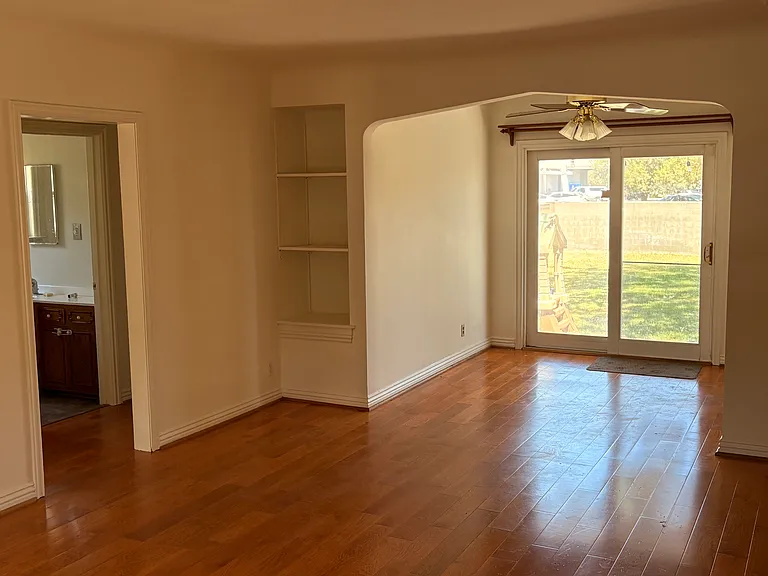 1518 N Naomi St — Photo 4