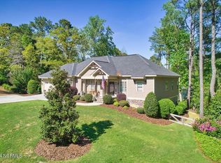118 Pine Lake Dr, Whispering Pines, NC 28327