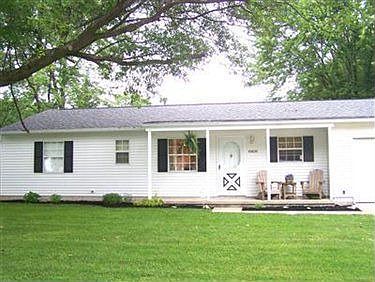 1st image of 43020 Emerald Dr