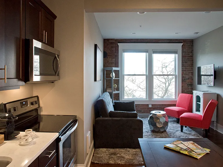 1202 Railroad Ave #201 — Photo 2