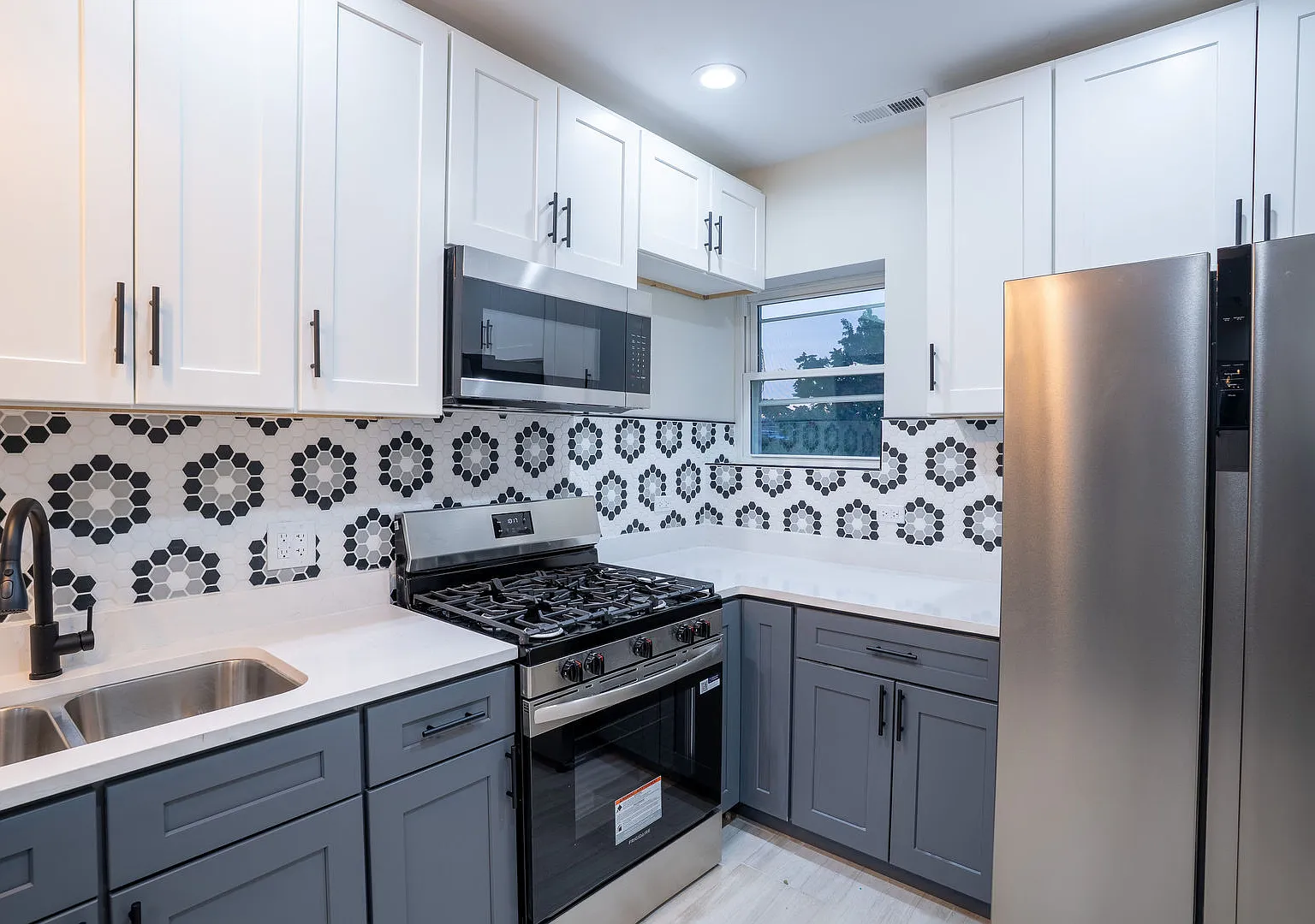 2 bed, 900 sqft, $1,850 — Photo 4