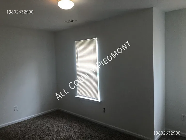 4808 Delprado Cir — Photo 10
