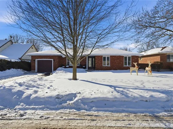 256 Howard St, Norfolk County, ON N0E 1Y0