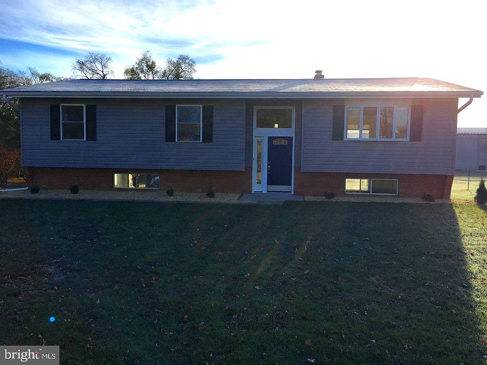 1st image of 13615 Paradise Dr