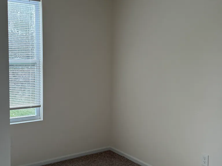 4045 Flora Ave — Photo 9