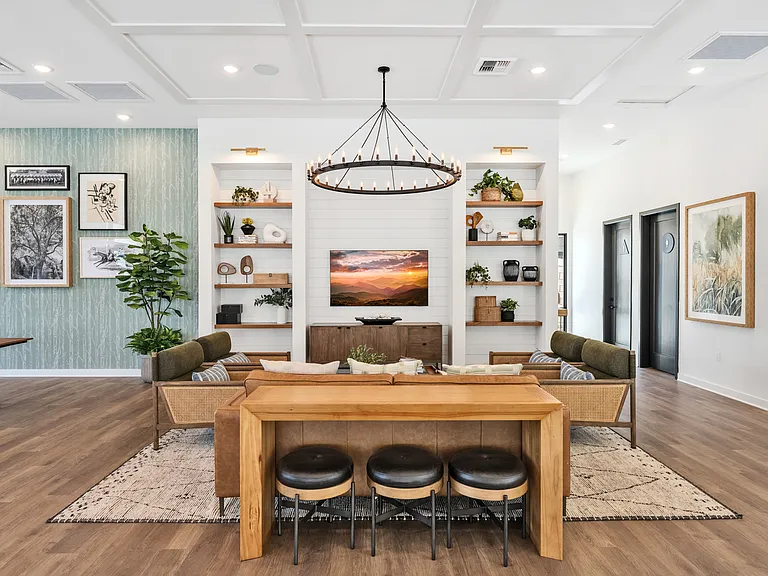 Jasmine Ln — Photo 33