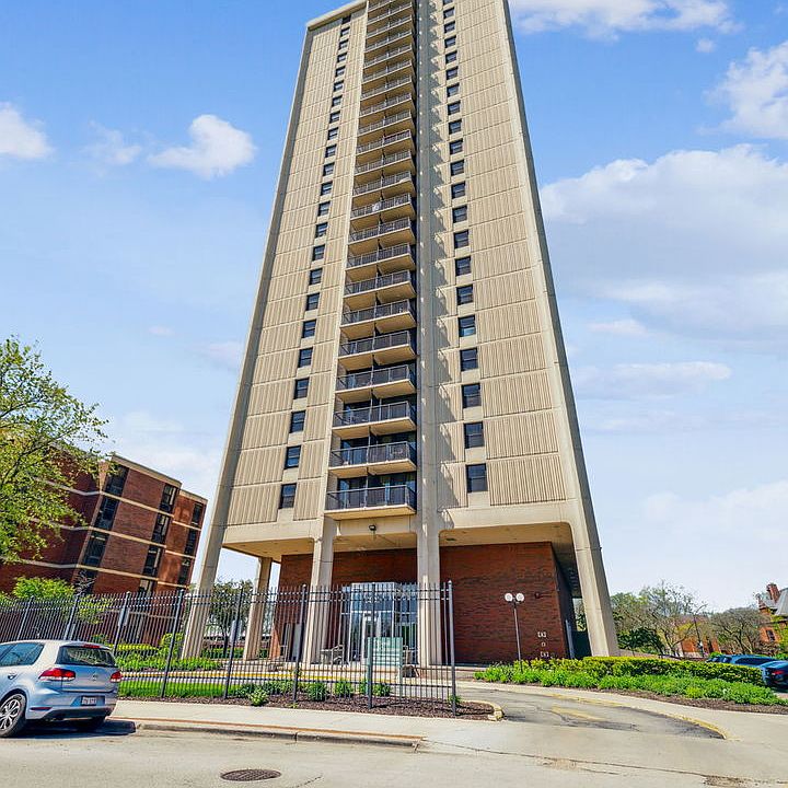 1st image of 3001 S Michigan Ave Unit 2007