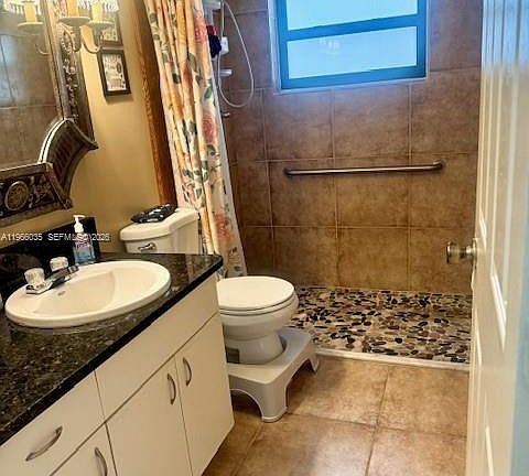 3rd image of 1481 SW 7th Ter