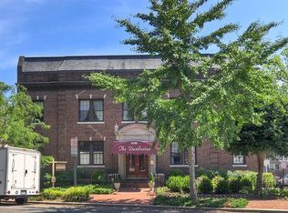 1697 32nd St NW APT 11, Washington, DC 20007