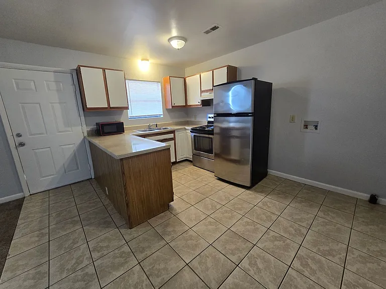 2710 Ingram Rd — Photo 3