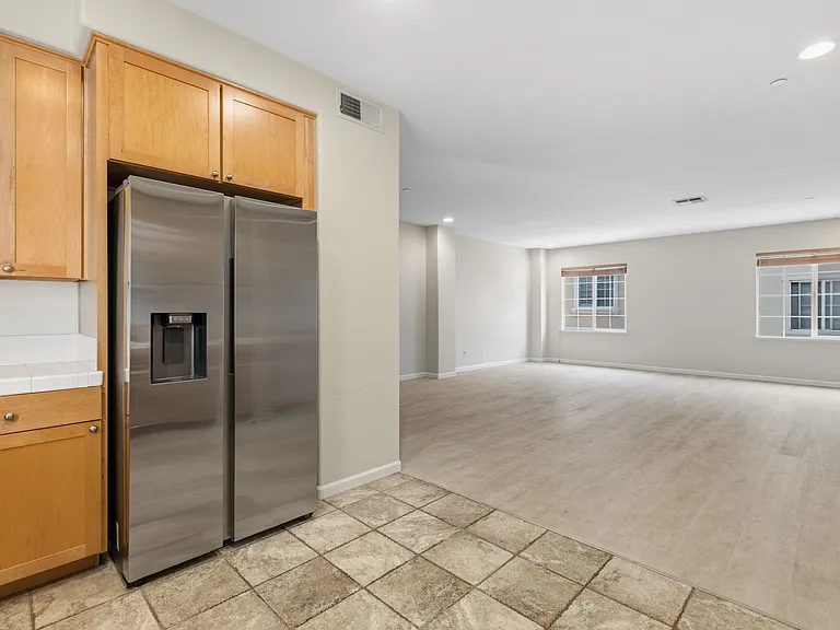 536 Adeline Ave — Photo 7