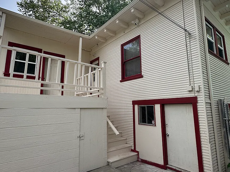 315 U St — Photo 8