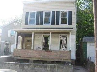 34 N 3rd St, Paterson, NJ 07522