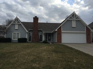 16305 Hascall St, Omaha, NE 68130