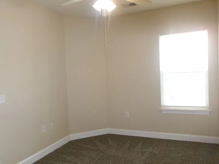 110 Fountain Pointe Ln #204 — Photo 11